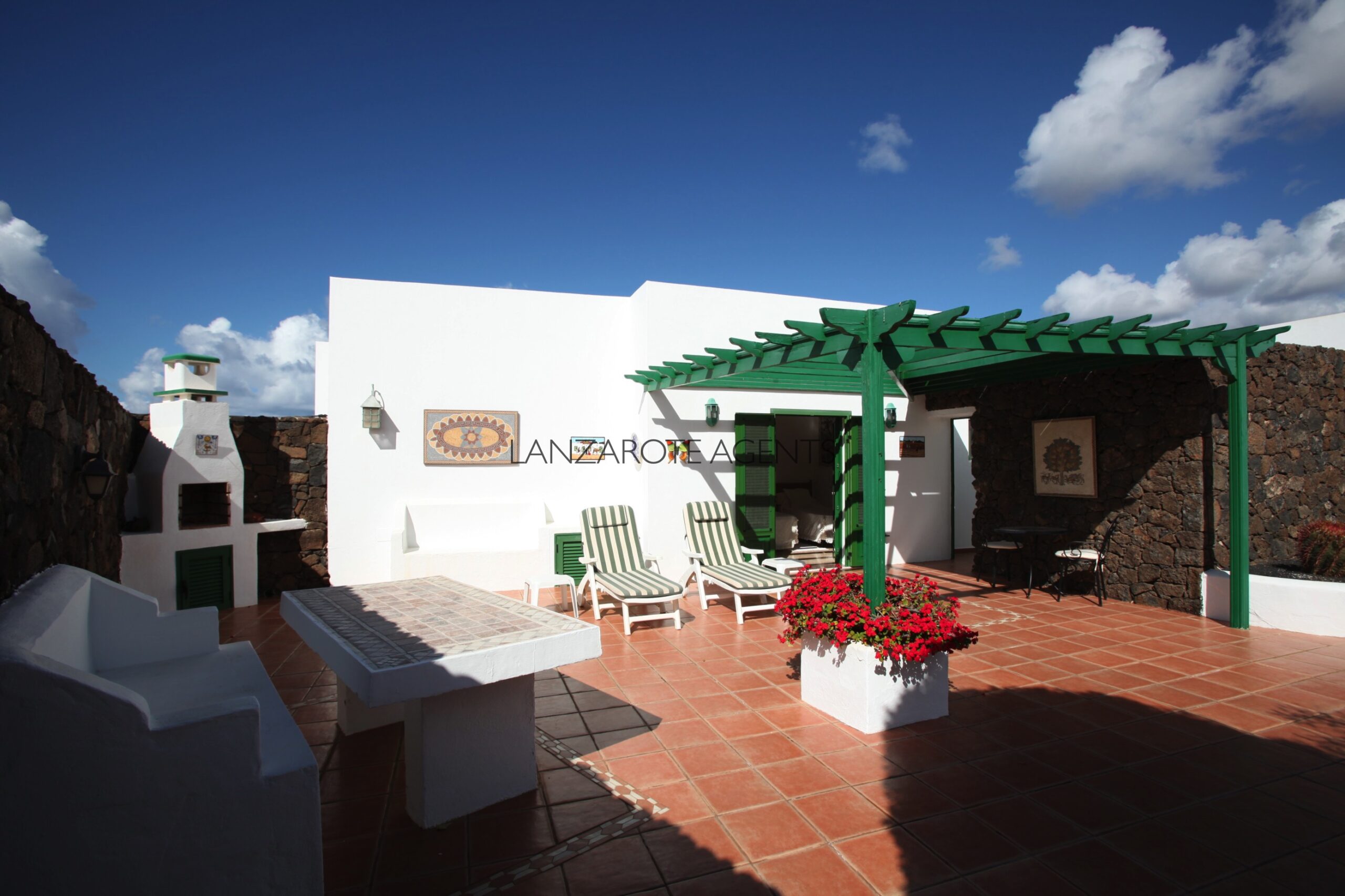 Beautifully Presented Country Detached 3 Bedroom Villa for sale in Lanzarote in Las Breñas with Breathtaking Views of The Sea and the Mountains in a Large Plot of Land