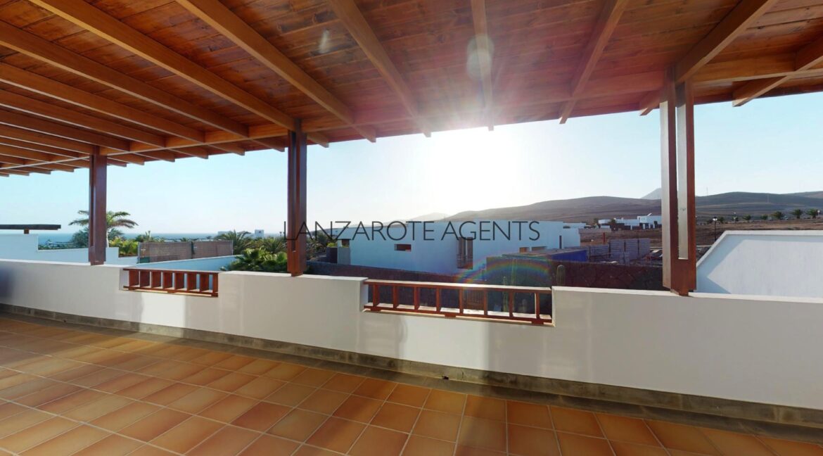beautiful-two-storey-villa-with-excellent-views-and-outside-space-in-Calero-10282021_094512