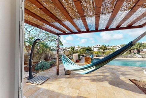 Beautiful-5-bedroom-5-bathroom-villa-with-extensive-outside-space-with-pool-and-tennis-court-in-Costa-Teguise-01142022_071613