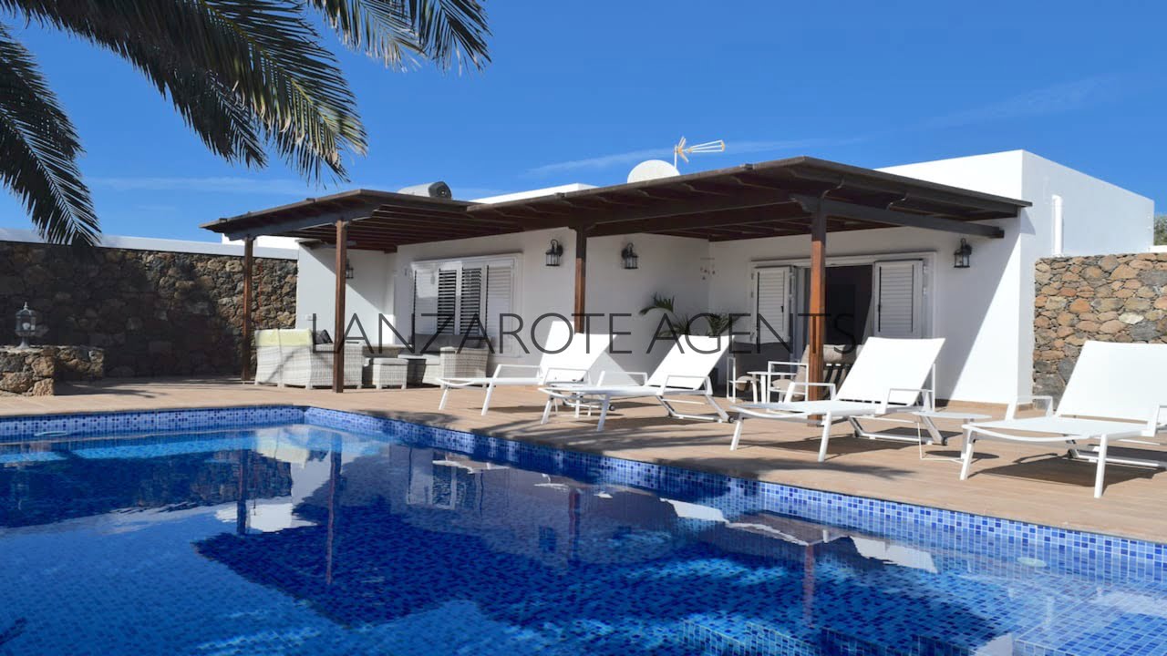 Fabulous Detached Villa for sale Very near Playa Blanca Town Centre with Private Pool, Self Contained Apartment and a Party Den, All Newly Refurbished to High Standard