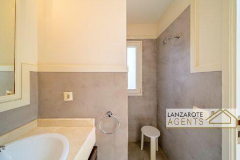 Puerto Calero Lanzarote Agents 0014