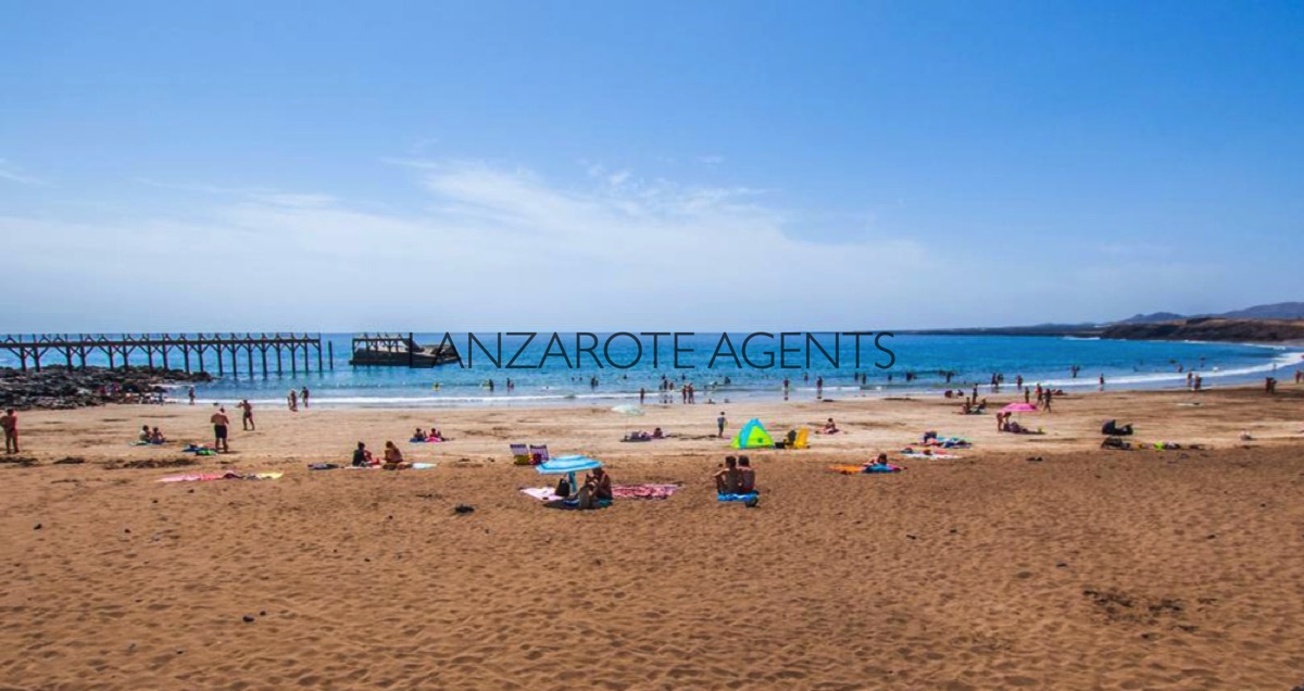 Charming Two bedroom Apartment in Arrieta, a village in the East Coast of Lanzarote with Massive Beach at 5 min Walk And Vv License