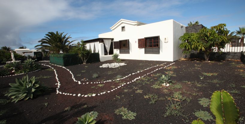 Detached 2 Bedroom Villa in Lanzarote in The Light House Area in Playa Blanca with a large Plot of Land and Great Potential