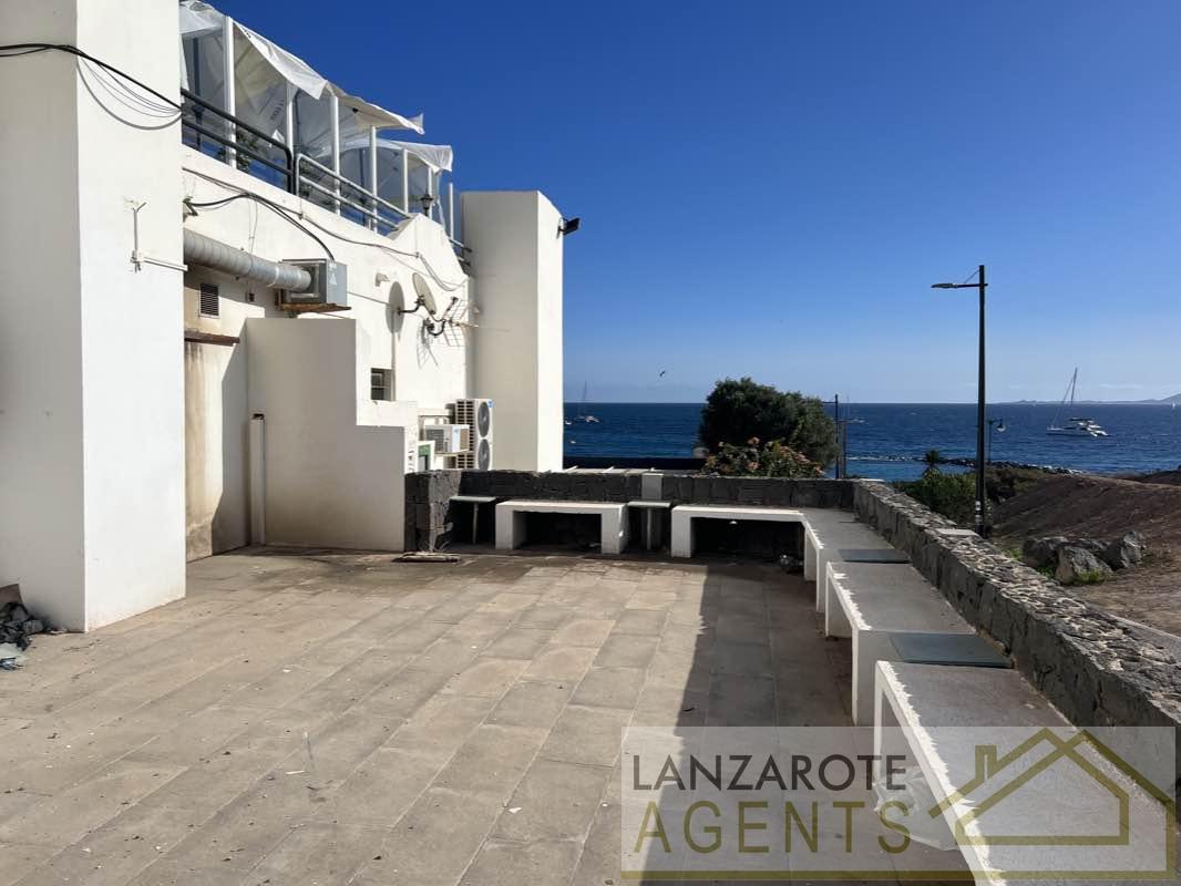 Commercial Property for sale in Shopping Centre in Playa Blanca with Terrace with Sea Views