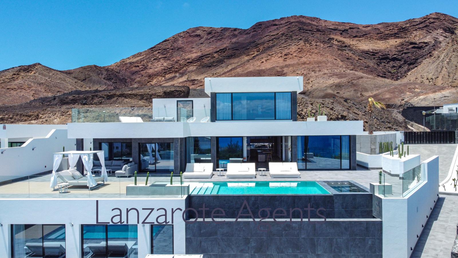 Unique Luxury Property in Playa Blanca with Modern Features and Amazing Sea Views