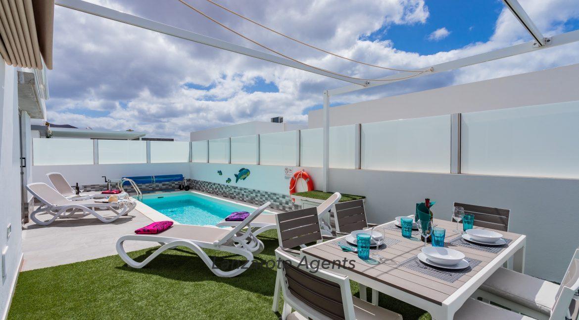 Playa Blanca -- www.lanzaroteagents.com0015