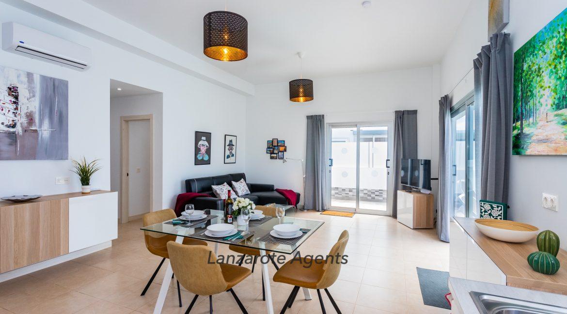 Playa Blanca -- www.lanzaroteagents.com0100