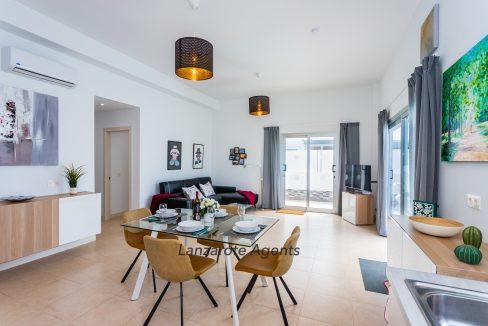 Playa Blanca -- www.lanzaroteagents.com0100