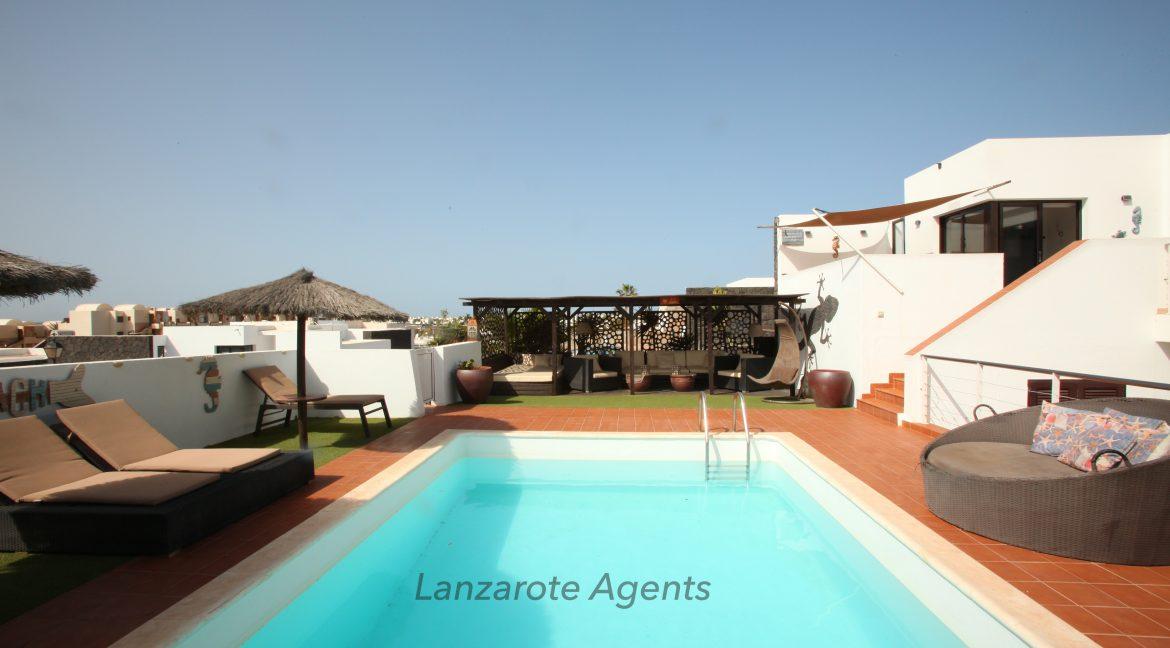 Playa Blanca -- www.lanzaroteagents.com0092