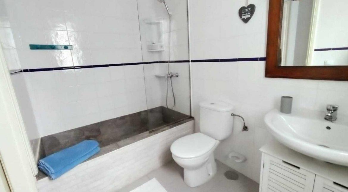 Playa Blanca -- www.lanzaroteagents.com0013