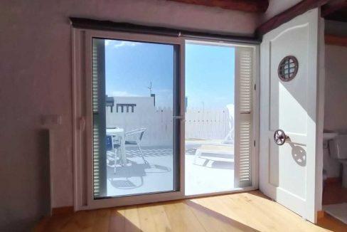 Playa Blanca -- www.lanzaroteagents.com0022