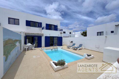 Playa Blanca -Lanzarote Agents0000