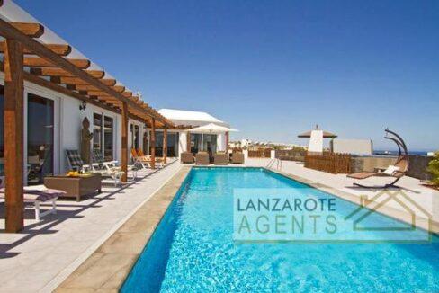 Puerto Calero -Lanzarote Agents0021