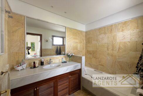 Playa Blanca -Lanzarote Agents0011