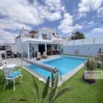 villas in playa blanca with private pool