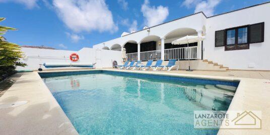 Villas in lanzarote with private pool