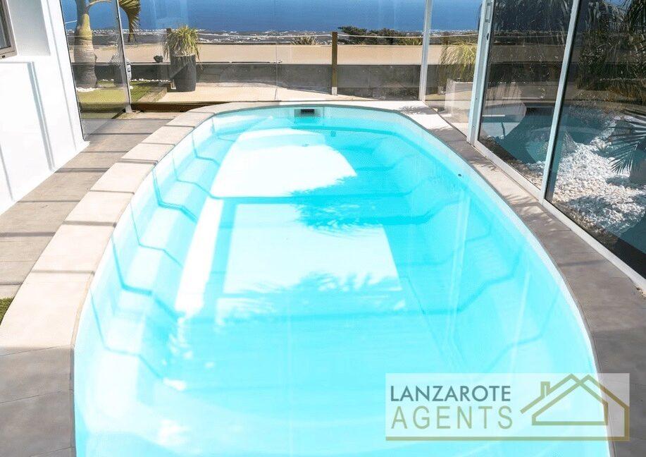 villas in Lanzarote with private pool