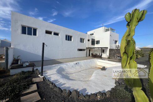 EL CUCHILLO - Lanzarote Agents 0030