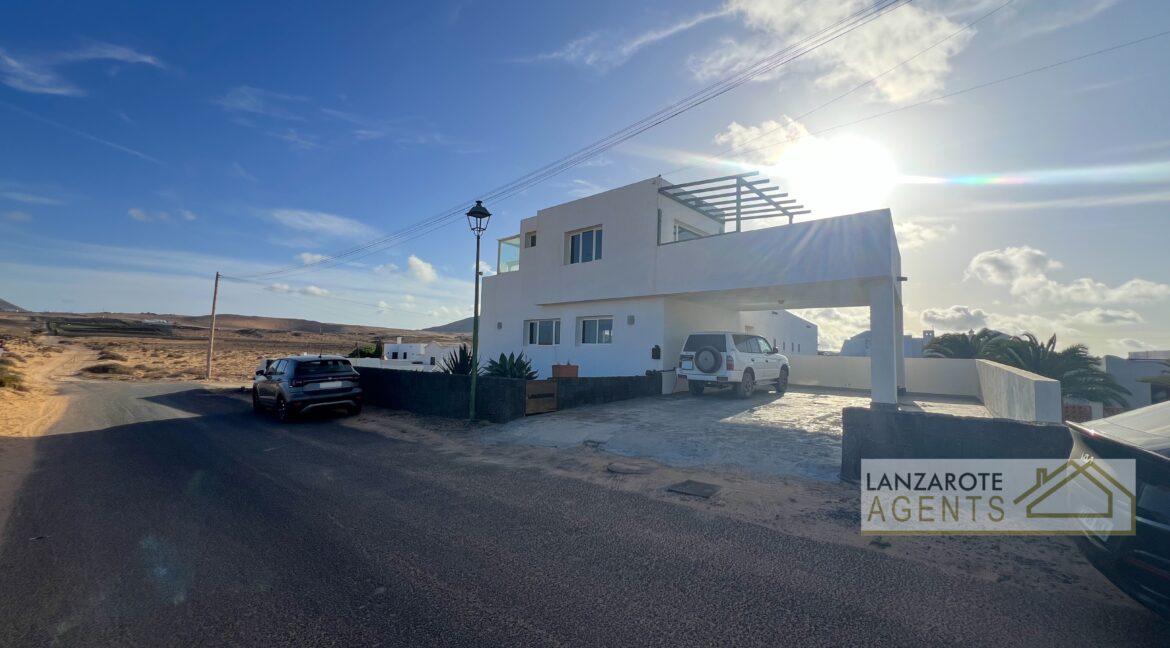 EL CUCHILLO - Lanzarote Agents 0047