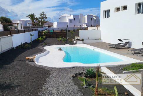 EL CUCHILLO - Lanzarote Agents 10000