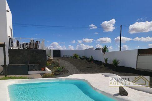 EL CUCHILLO - Lanzarote Agents 10001