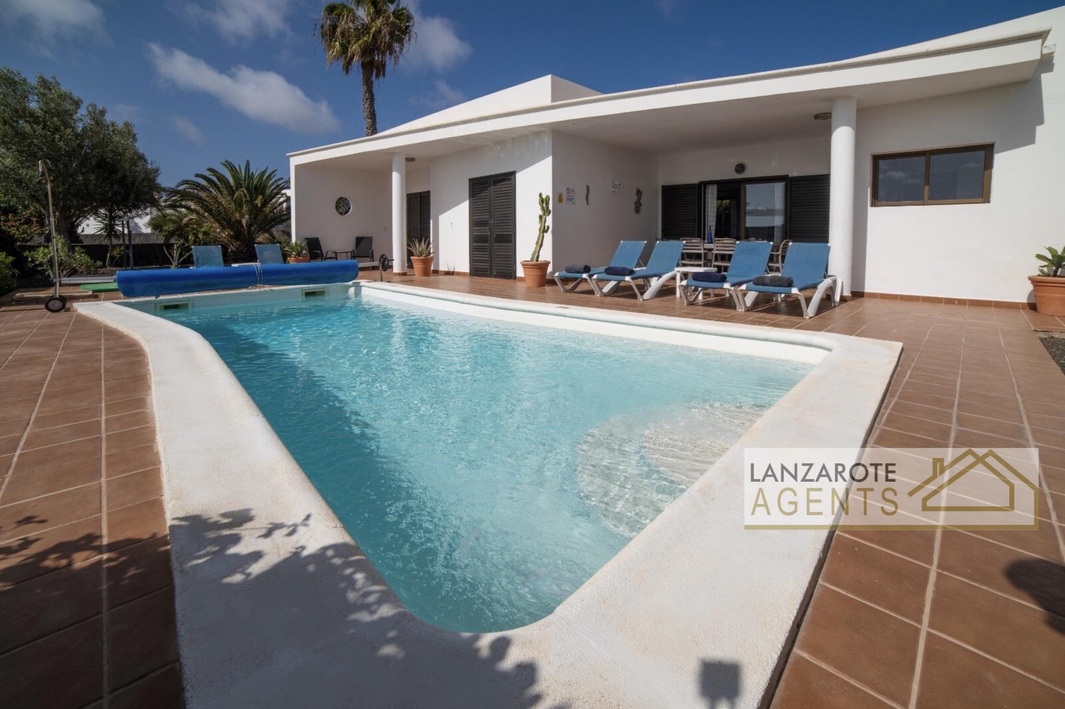 Stunning Detached 3 Bedroom Villa With Private Heated Pool In A Gated Community in Playa Blanca