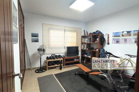 Puerto Calero- Lanzarote Agents 0005