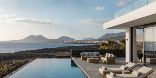 holiday villas to rent in lanzarote​