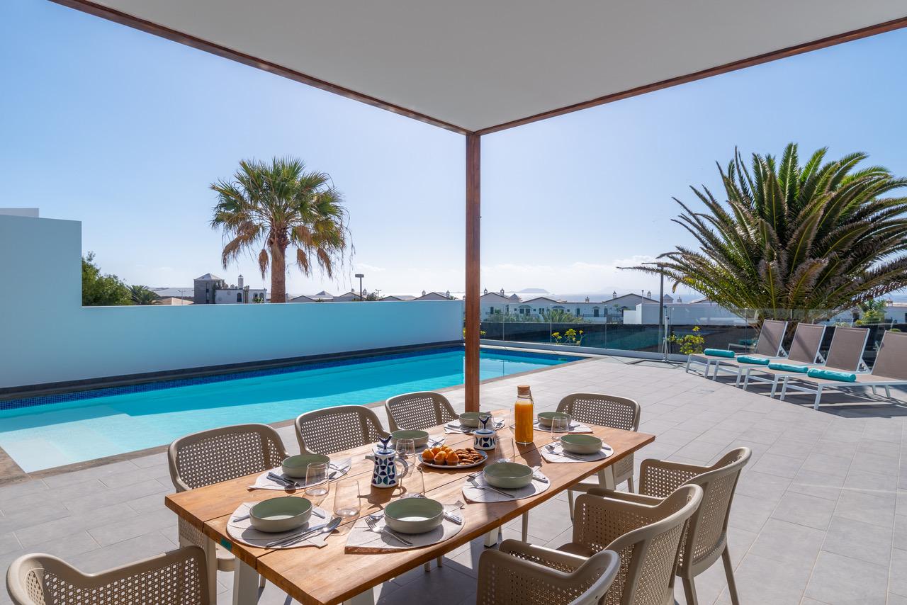 holiday villas to rent in lanzarote