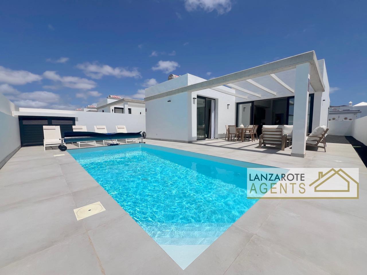 holiday villas to rent in lanzarote