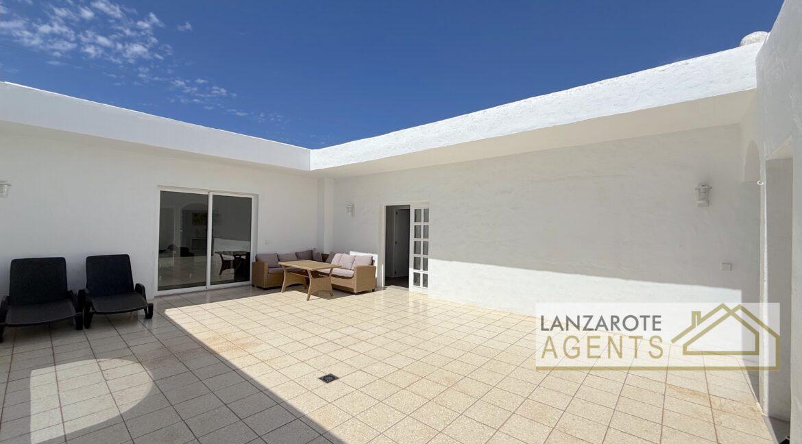 Puerto Calero - Lanzarote Agents 0000