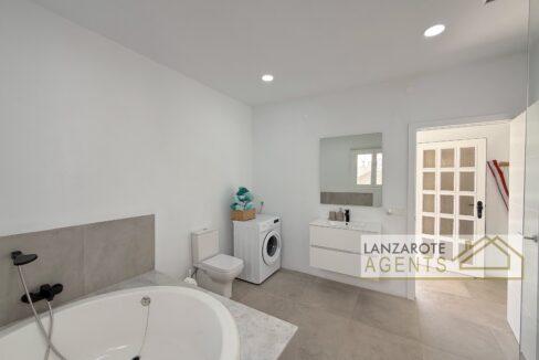 Puerto Calero - Lanzarote Agents 0018