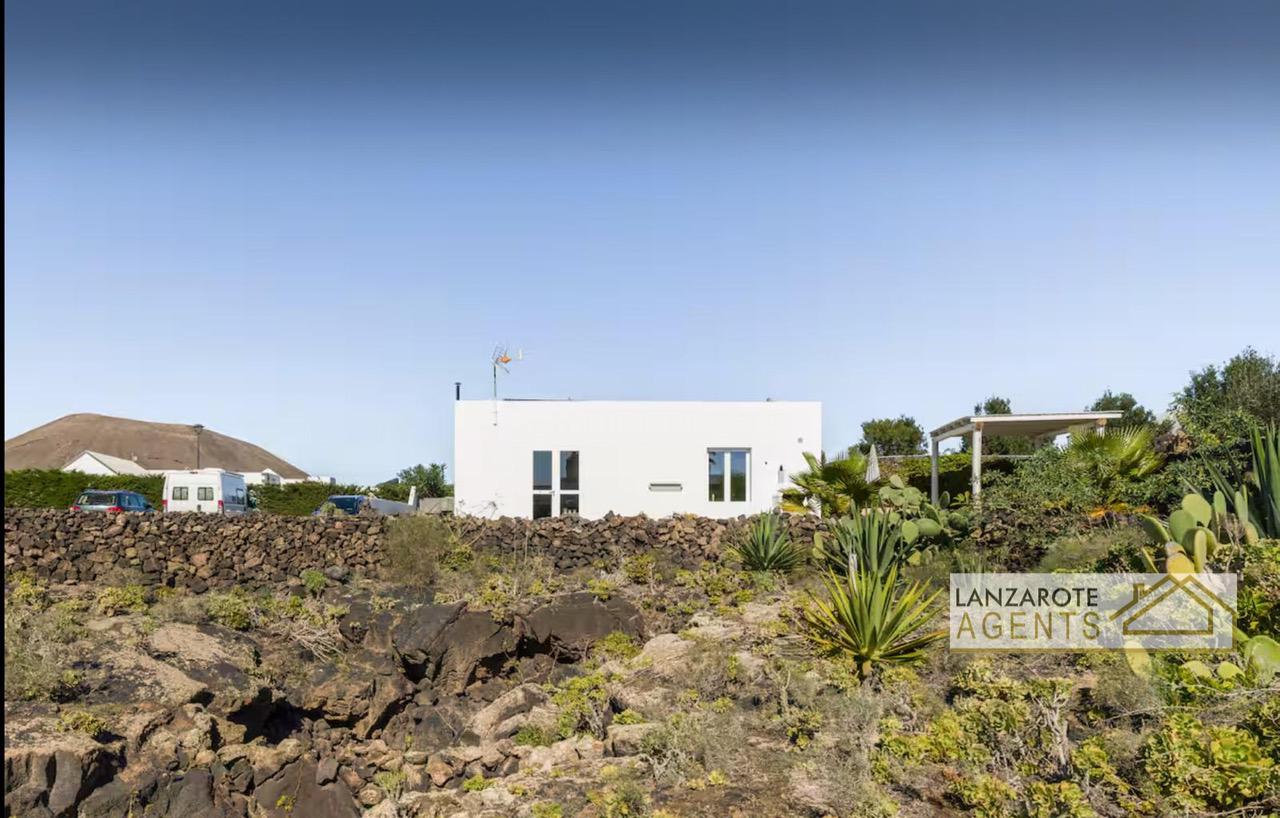 1 Bedroom Charming Eco-Retreat Apartment in the Heart of Lanzarote for Seasonal Rentals