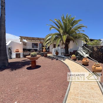 apartments in lanzarote to buy